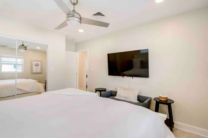 BR #2 - King Bed